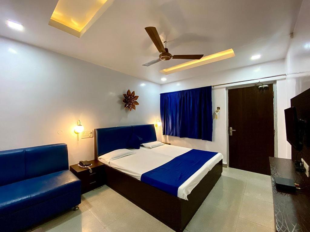 Hotel Prayag Аллахабад Екстер'єр фото