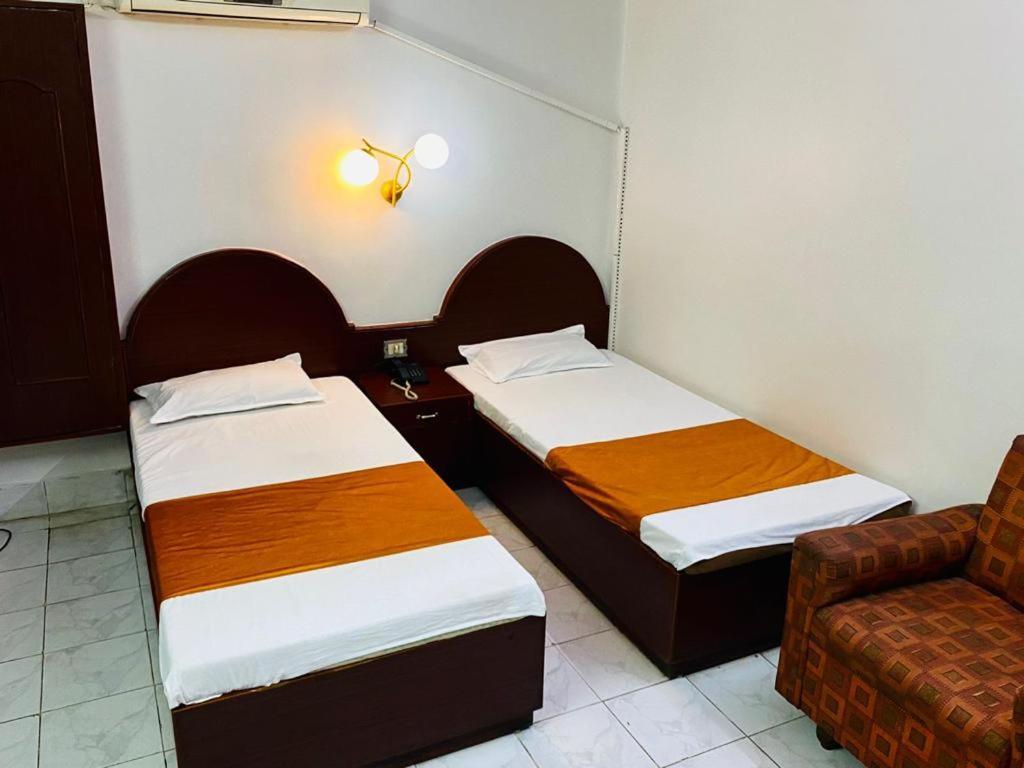 Hotel Prayag Аллахабад Екстер'єр фото