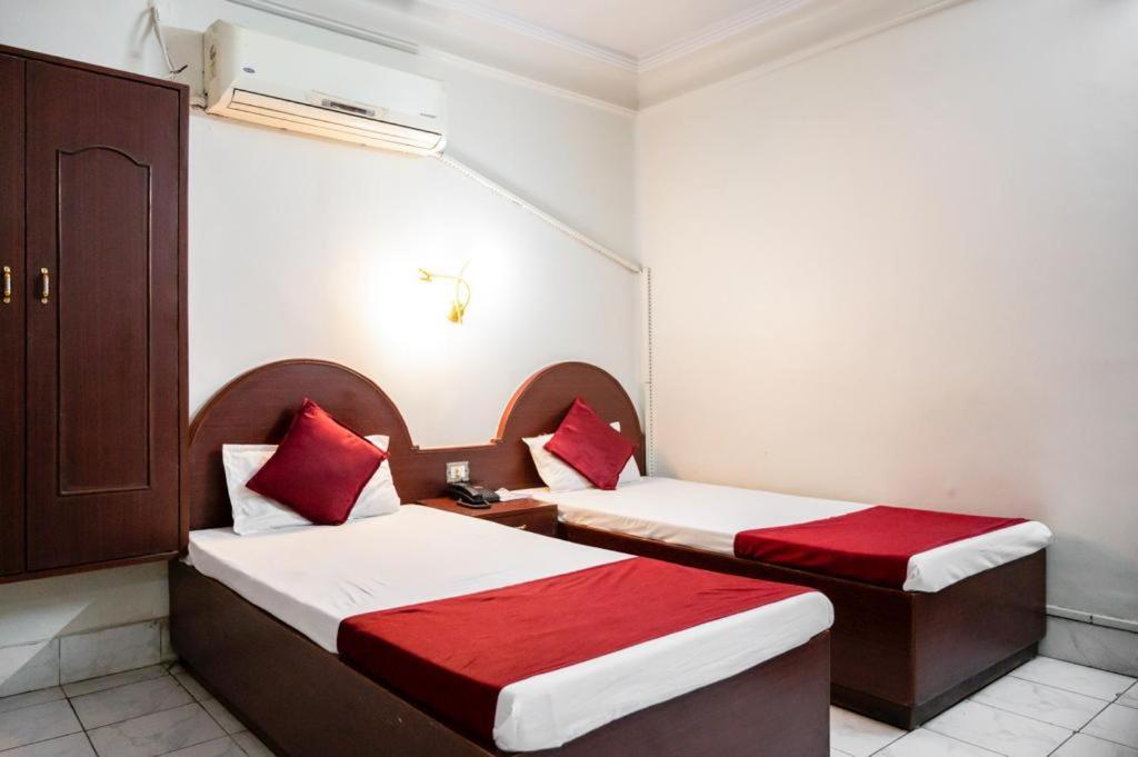 Hotel Prayag Аллахабад Екстер'єр фото